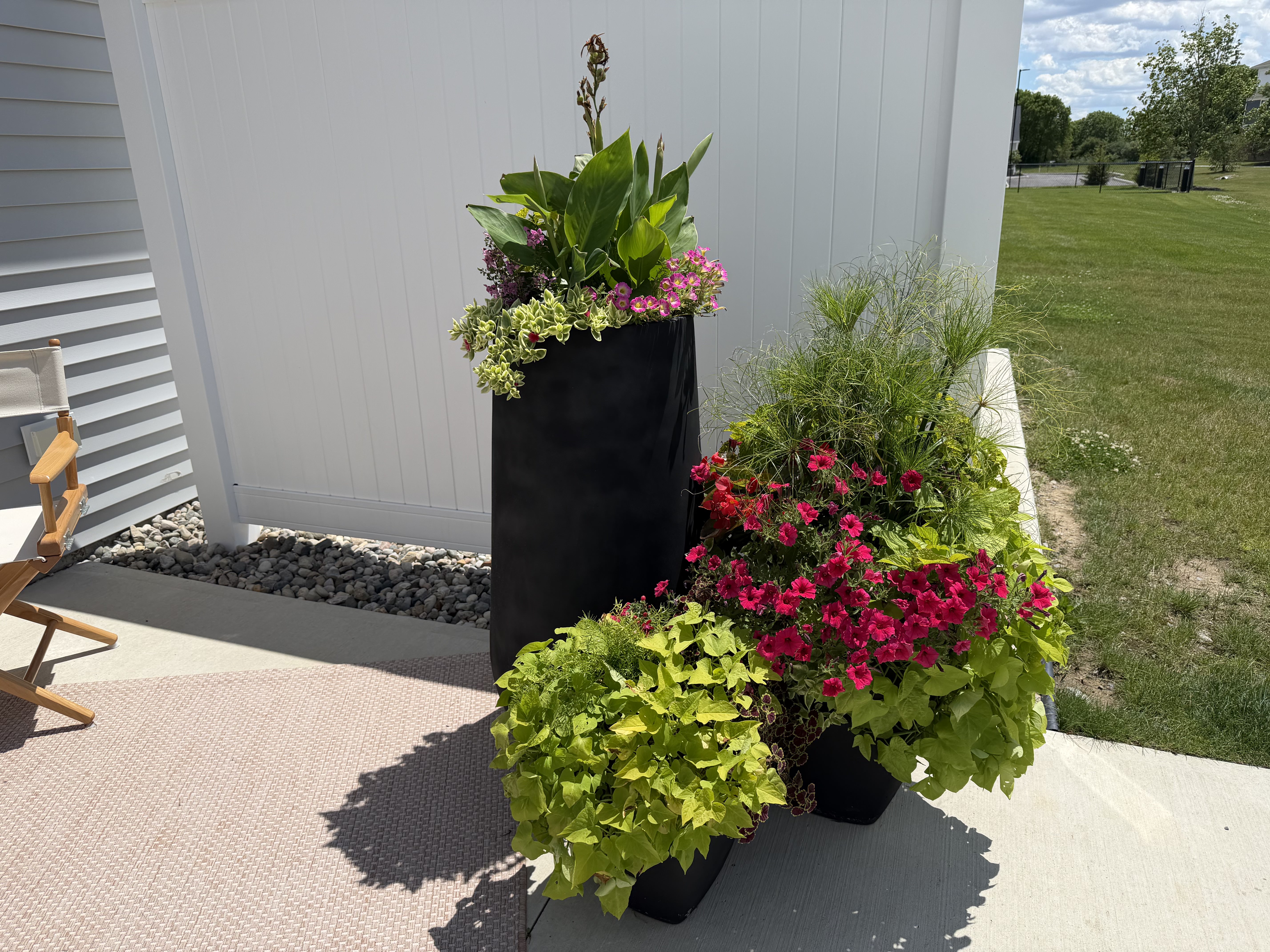 Seasonal planter arrangement